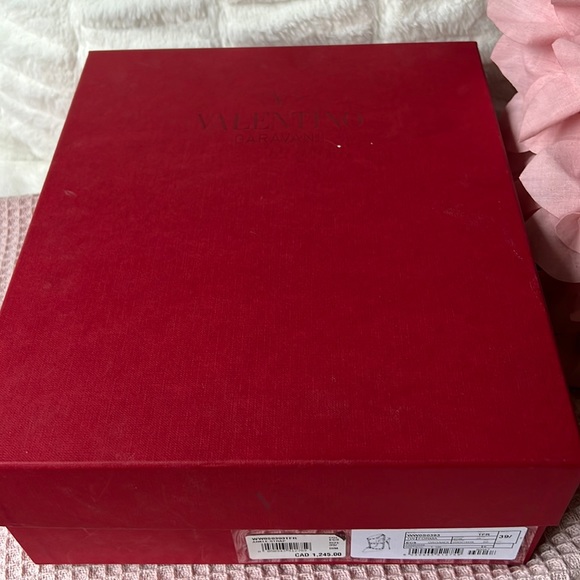 Valentino Rock Studs in Gold (100mm/3.93 inches) - Picture 2 of 5